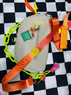 Fanny Pack neon with  asoorted accesories