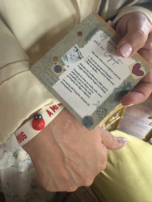 A mi no me cae ni Coquito pulsera sencilla con leyenda..